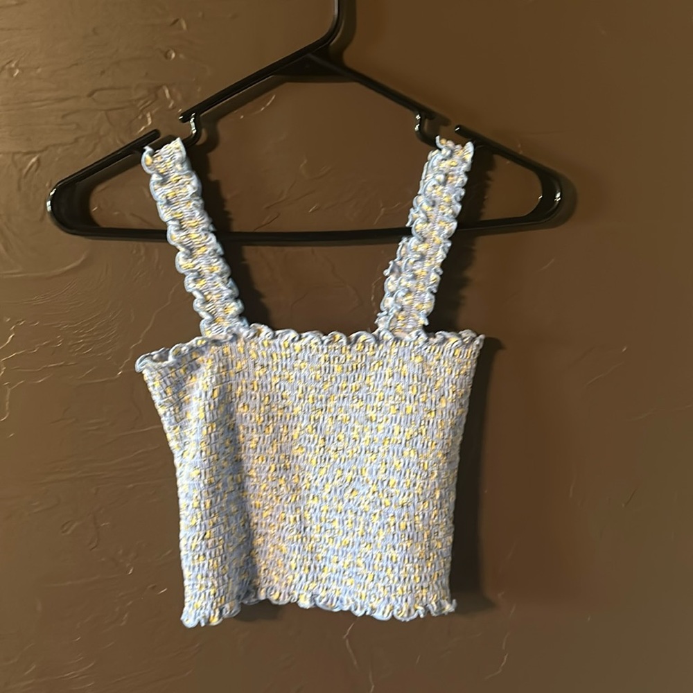 Arizona Jean Co flower pattern crop top